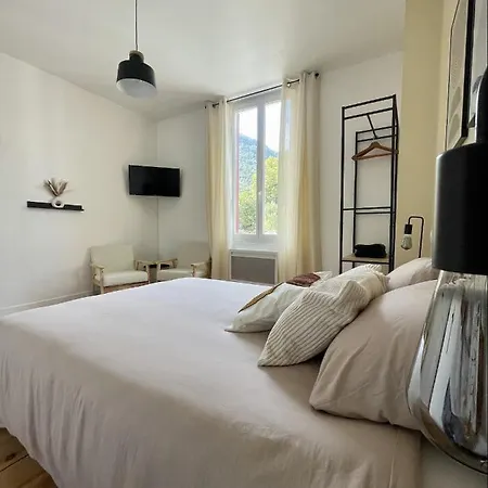 Pyreneen Apartment *